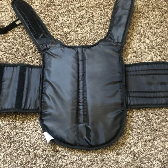 Brand New Dog Lifejacket - Picture 3 of 5